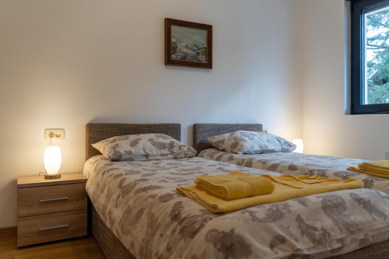 Apartment Imperial In Vila Pekovic Green 즐라티보 외부 사진